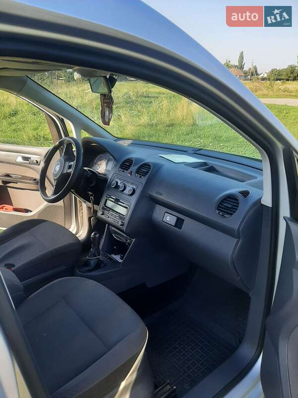 Минивэн Volkswagen Caddy 2015 в Баштанке