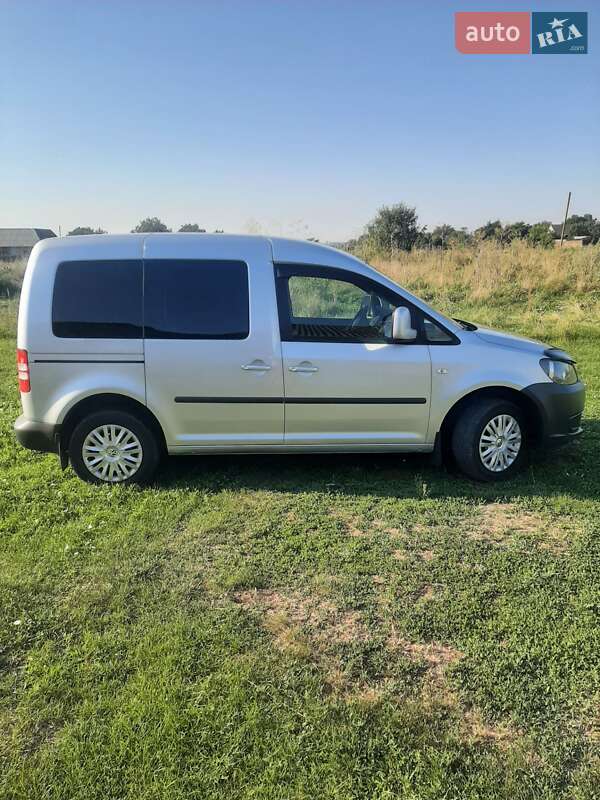 Минивэн Volkswagen Caddy 2015 в Баштанке