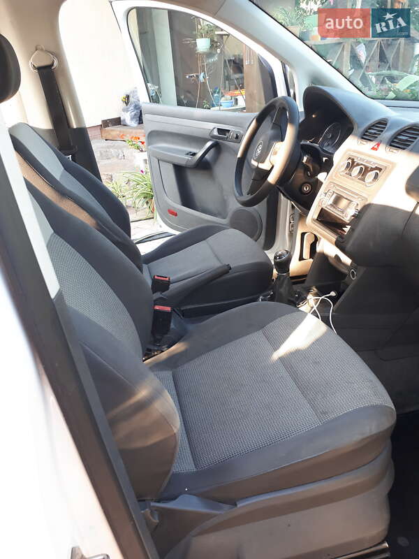 Мінівен Volkswagen Caddy 2013 в Харкові