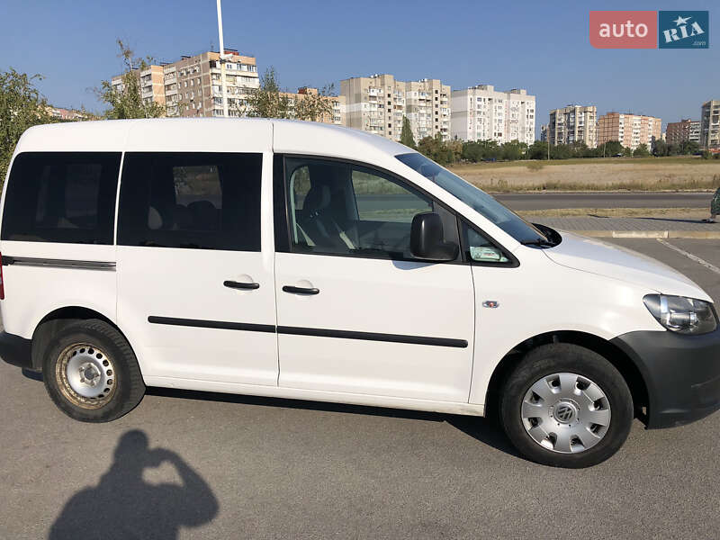 Минивэн Volkswagen Caddy 2011 в Запорожье
