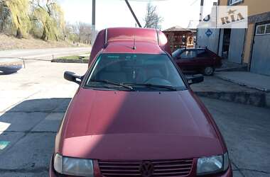 Вантажний фургон Volkswagen Caddy 1999 в Чернівцях