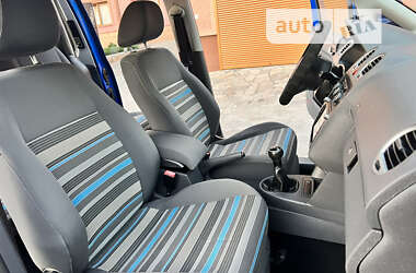Минивэн Volkswagen Caddy 2011 в 