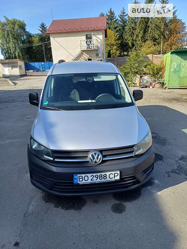 Мінівен Volkswagen Caddy 2016 в Волочиську