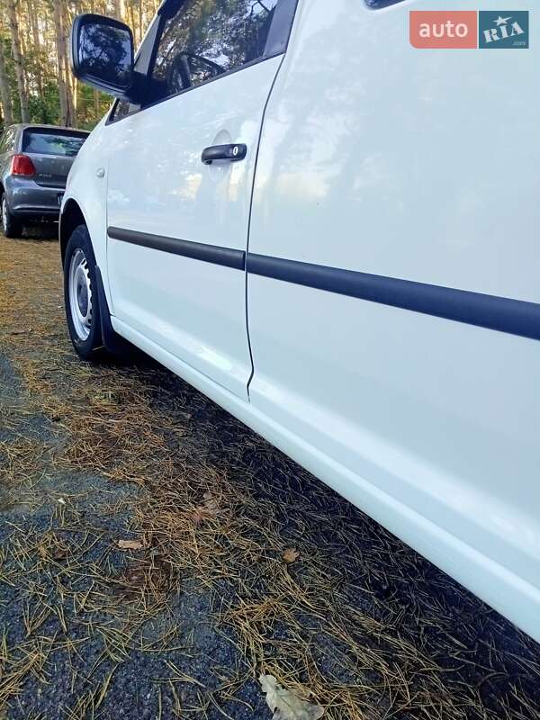 Минивэн Volkswagen Caddy 2005 в Броварах