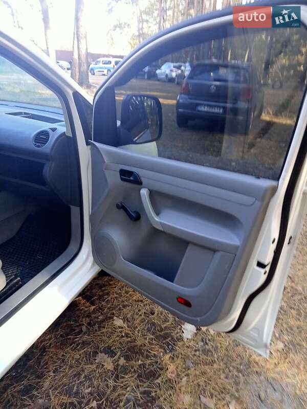 Минивэн Volkswagen Caddy 2005 в Броварах