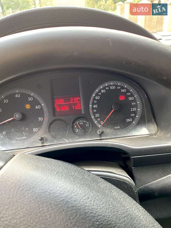 Мінівен Volkswagen Caddy 2008 в Воловцю