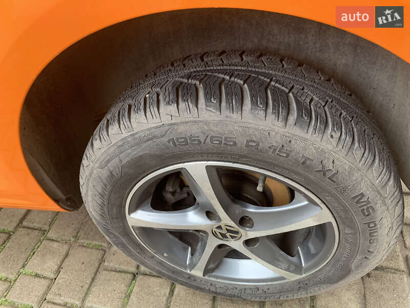 Мінівен Volkswagen Caddy 2015 в Сокалі