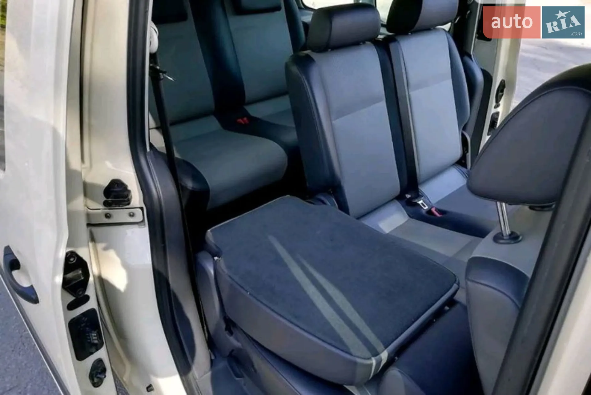2011 Volkswagen Caddy - мініатюра 2