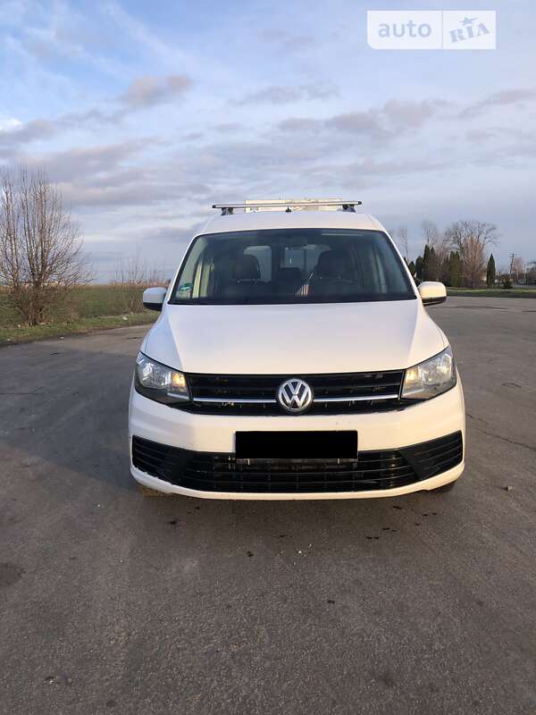 Минивэн Volkswagen Caddy 2015 в Ичне