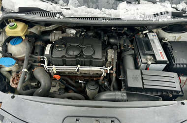 Мінівен Volkswagen Caddy 2008 в 
