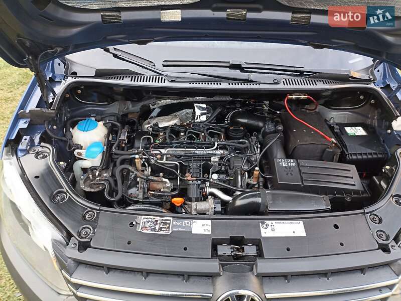 Мінівен Volkswagen Caddy 2011 в Чернівцях