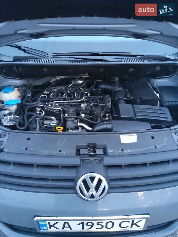 Мінівен Volkswagen Caddy 2013 в Києві