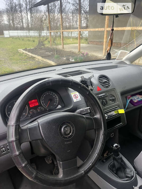 Минивэн Volkswagen Caddy 2007 в Вижнице
