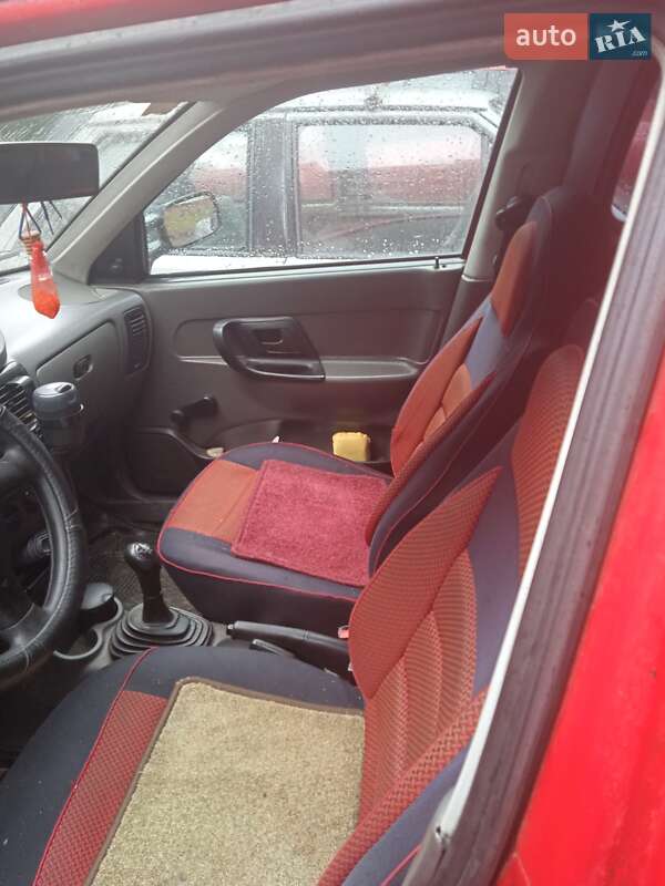 Минивэн Volkswagen Caddy 2002 в Львове