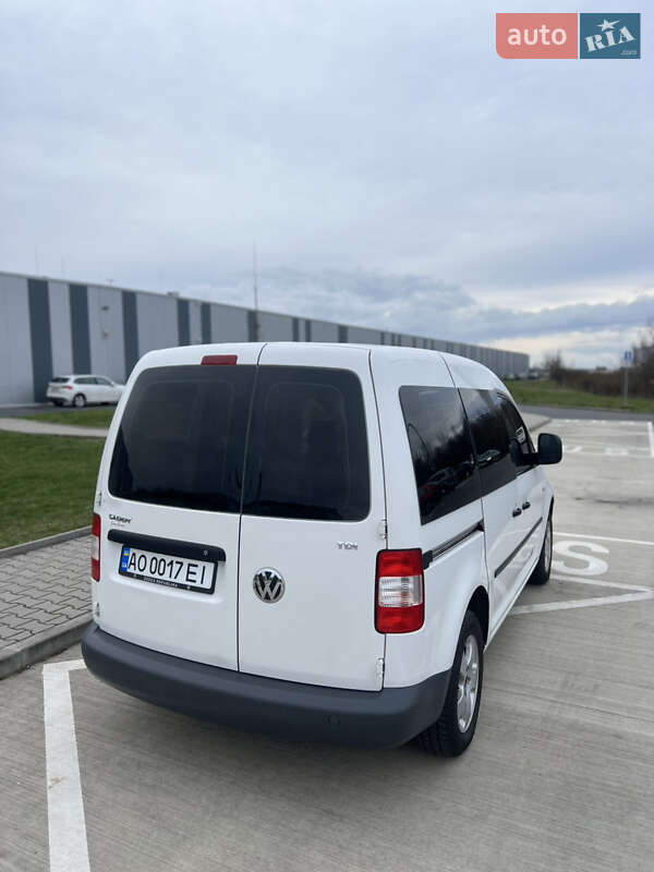 Минивэн Volkswagen Caddy 2008 в Тячеве