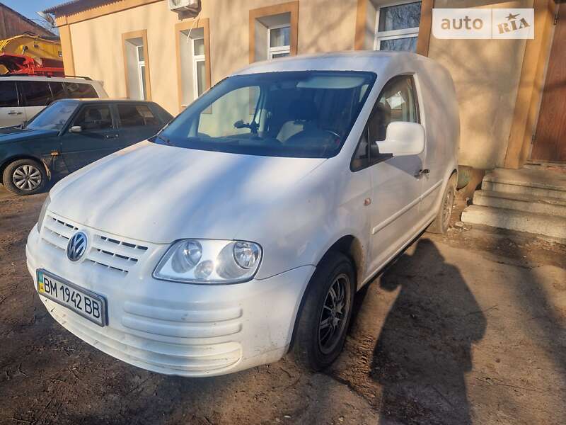 Грузовой фургон Volkswagen Caddy 2010 в Ромнах