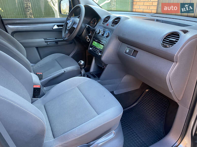 Мінівен Volkswagen Caddy 2012 в Луцьку