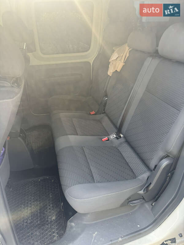 Минивэн Volkswagen Caddy 2011 в Измаиле