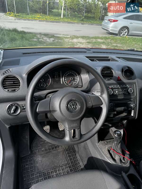 Минивэн Volkswagen Caddy 2015 в Днепре
