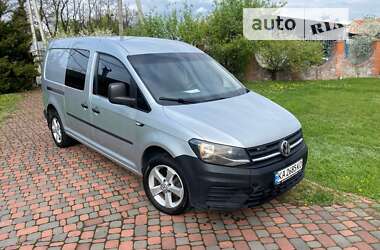 Грузовой фургон Volkswagen Caddy 2015 в Киеве