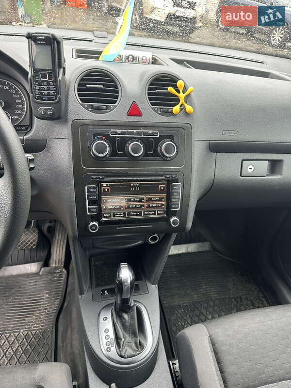 Минивэн Volkswagen Caddy 2012 в Киеве