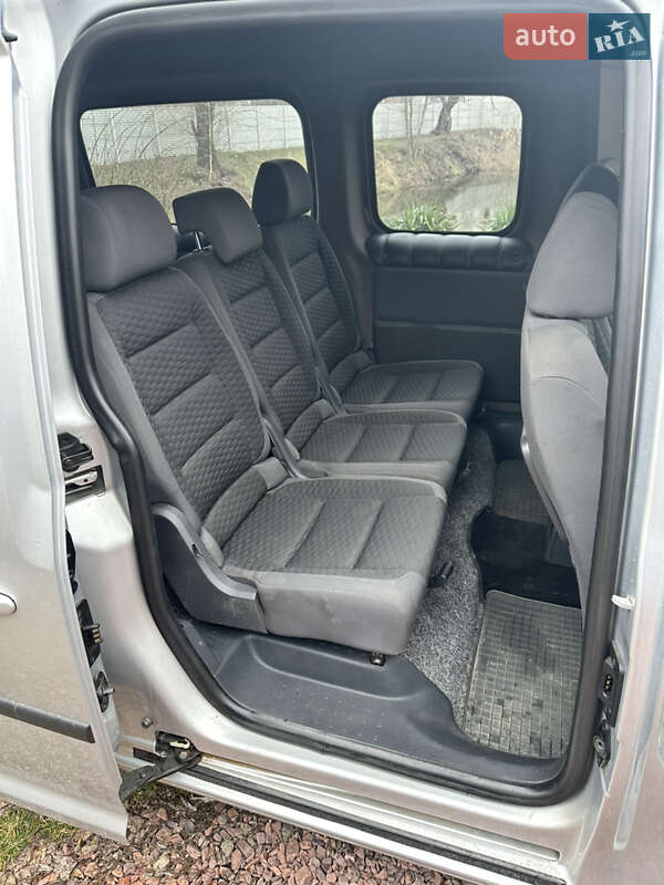 Минивэн Volkswagen Caddy 2012 в Киеве
