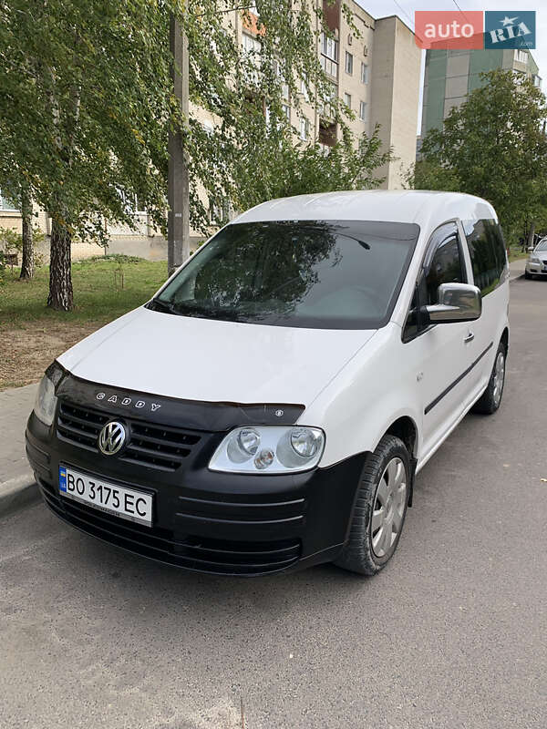 Минивэн Volkswagen Caddy 2009 в 