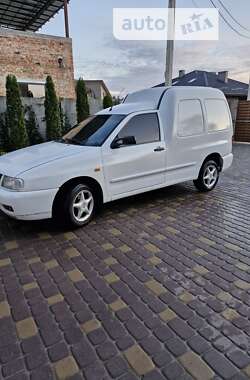 Грузовой фургон Volkswagen Caddy 2002 в Ровно