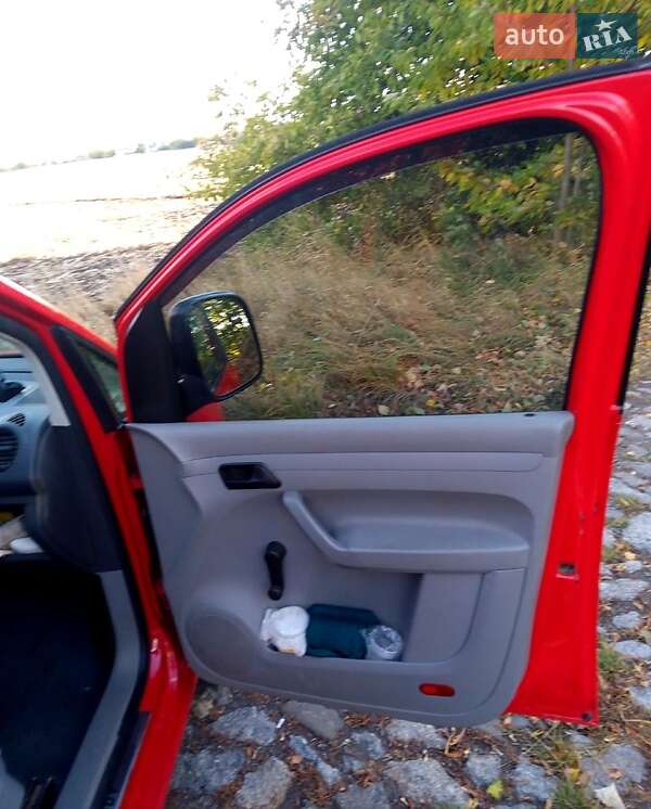 Минивэн Volkswagen Caddy 2008 в Казатине