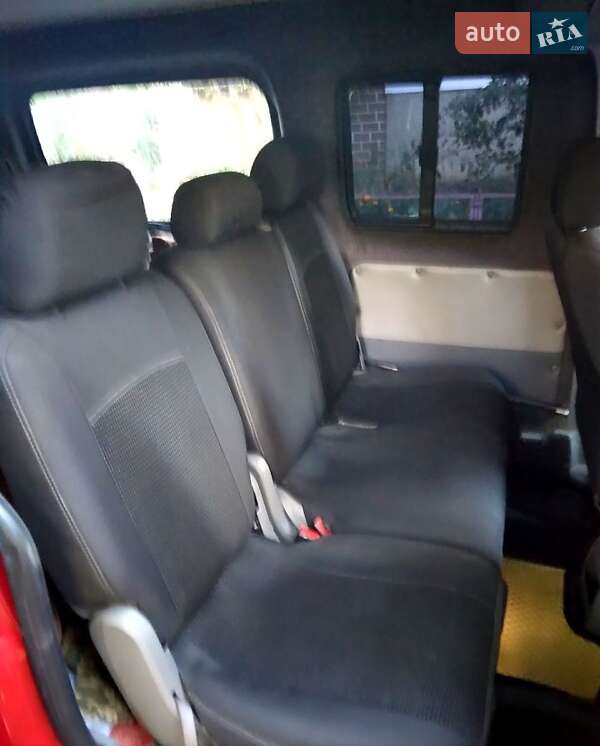 Минивэн Volkswagen Caddy 2008 в Казатине