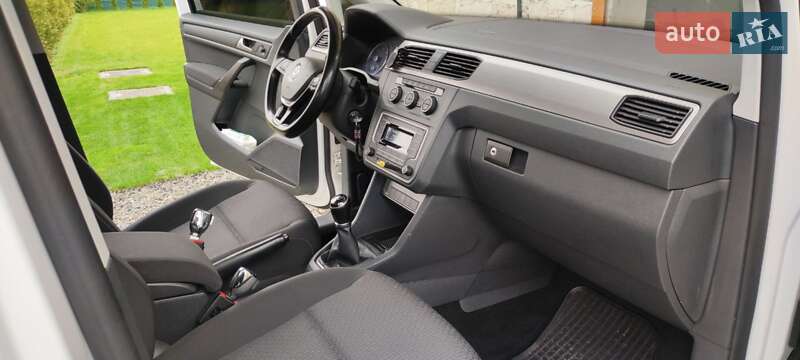 Мінівен Volkswagen Caddy 2017 в Хусті