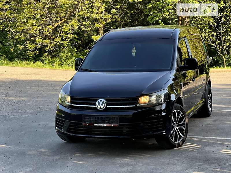Грузовой фургон Volkswagen Caddy 2016 в Ровно