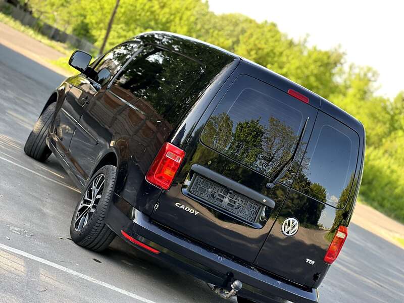 Грузовой фургон Volkswagen Caddy 2016 в Ровно
