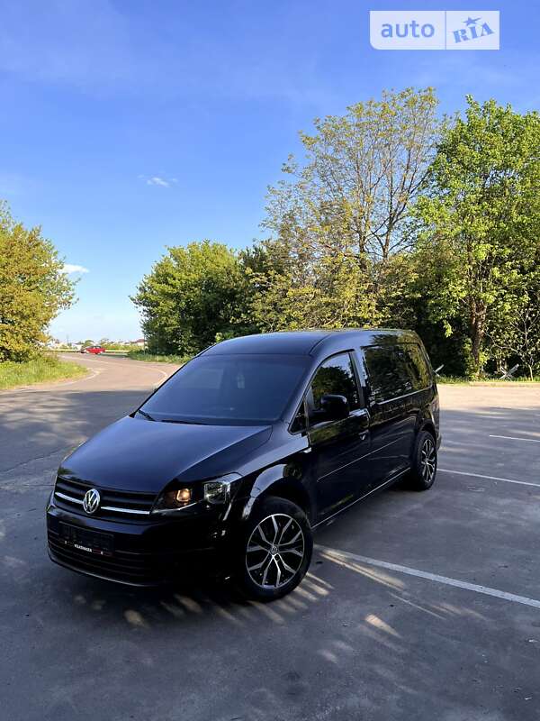 Грузовой фургон Volkswagen Caddy 2016 в Ровно