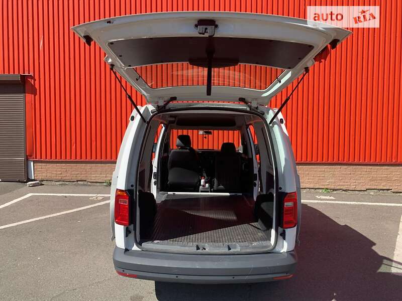 Грузовой фургон Volkswagen Caddy 2016 в Одессе