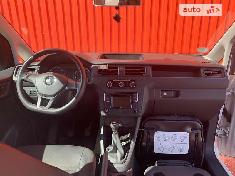 Грузовой фургон Volkswagen Caddy 2016 в Одессе