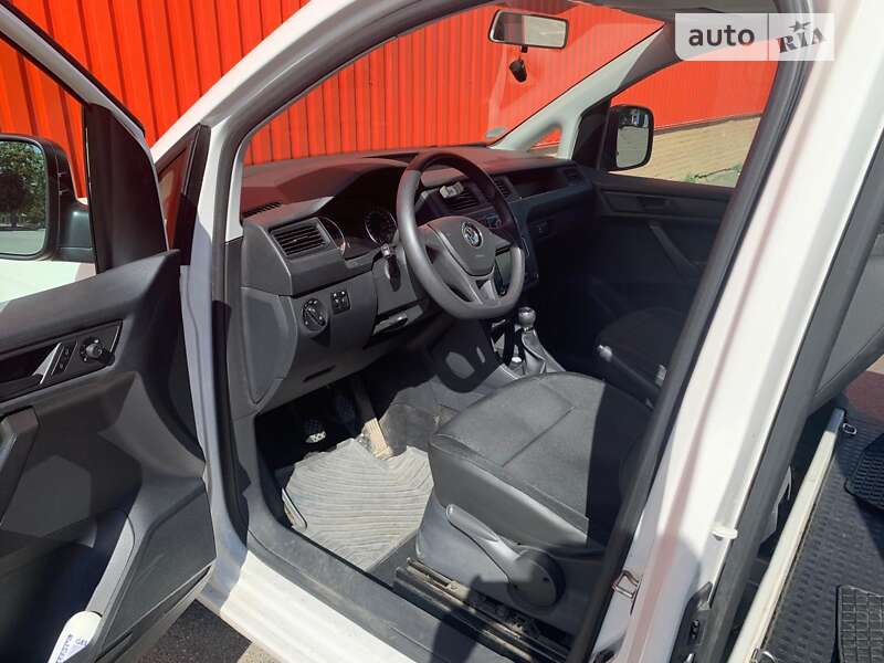 Грузовой фургон Volkswagen Caddy 2016 в Одессе
