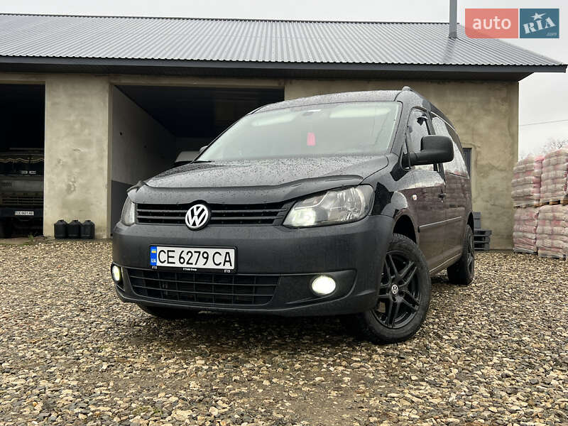 Минивэн Volkswagen Caddy 2011 в Черновцах