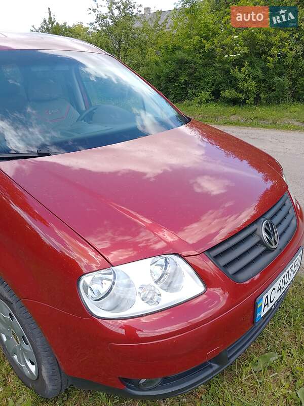 Мінівен Volkswagen Caddy 2007 в Нововолинську