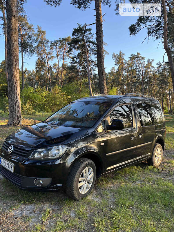 Минивэн Volkswagen Caddy 2013 в Киеве