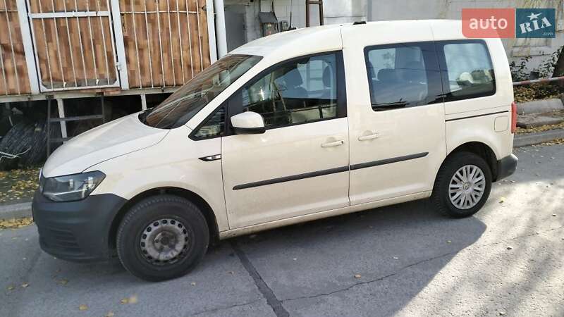 Минивэн Volkswagen Caddy 2018 в Киеве фото 5 Минивэн Volkswagen Caddy 2018 в Киеве
