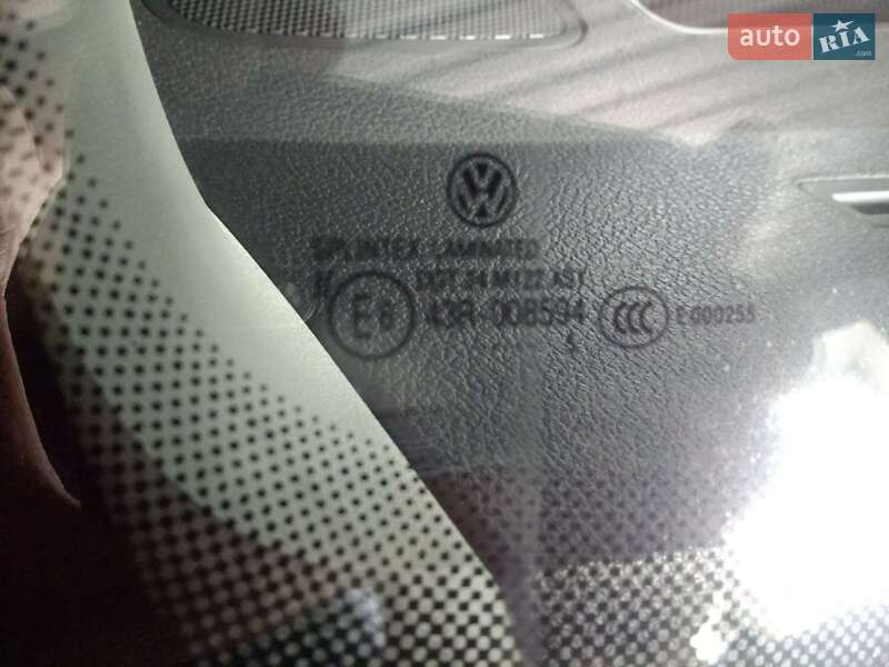 Минивэн Volkswagen Caddy 2015 в Запорожье
