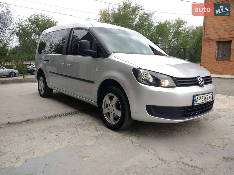 Минивэн Volkswagen Caddy 2015 в Запорожье