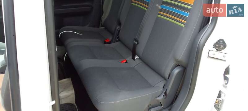 Мінівен Volkswagen Caddy 2013 в Рожнятові