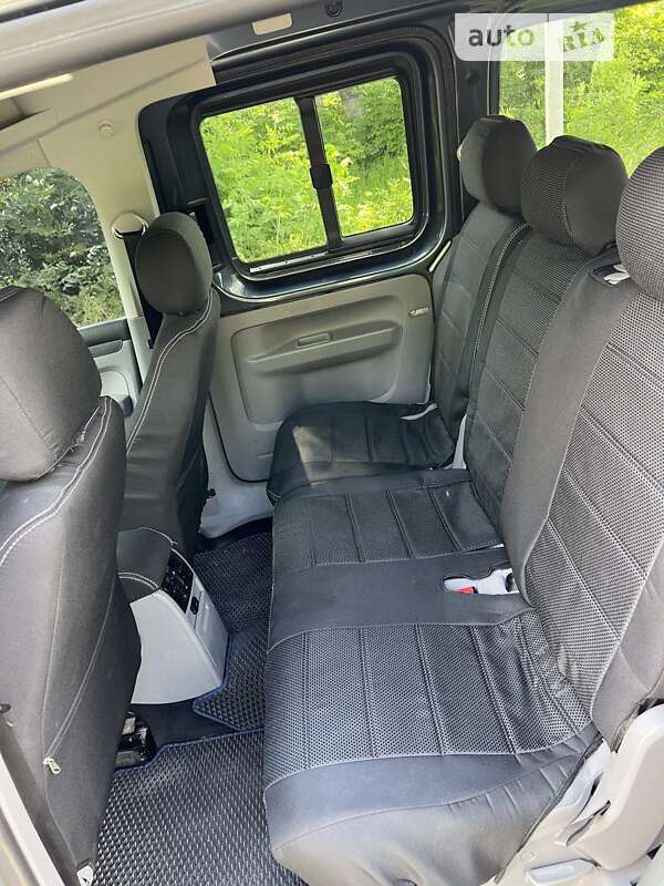 Минивэн Volkswagen Caddy 2008 в Ильинцах