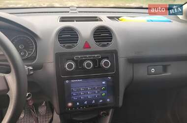 Грузовой фургон Volkswagen Caddy 2010 в 