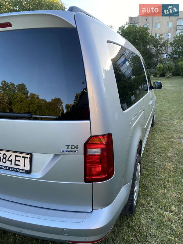 Минивэн Volkswagen Caddy 2015 в Каменец-Подольском