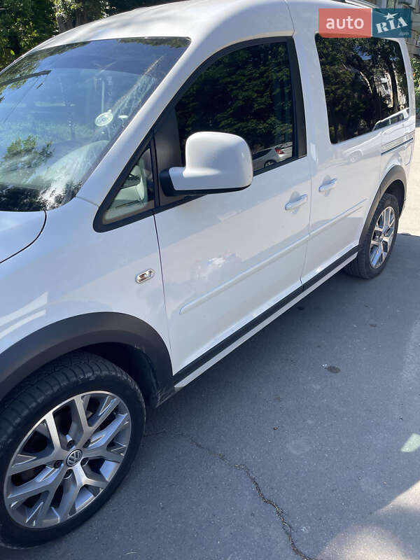 Минивэн Volkswagen Caddy 2013 в Одессе