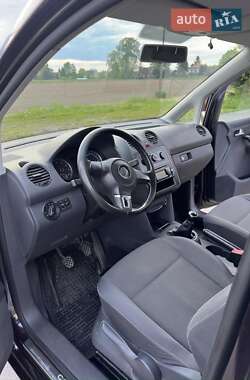 Минивэн Volkswagen Caddy 2011 в 