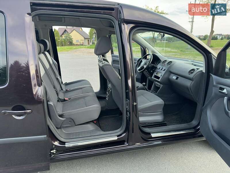 Мінівен Volkswagen Caddy 2011 в Києві